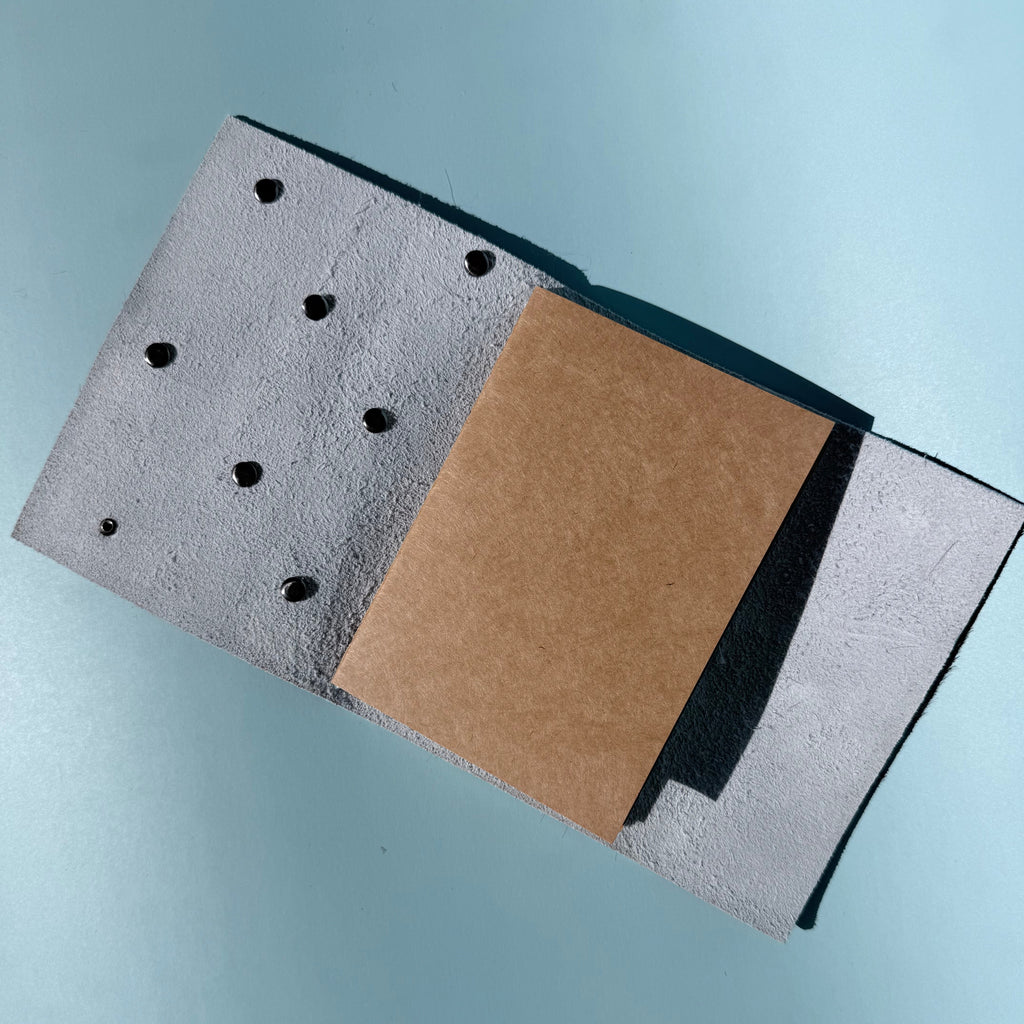 A6 // WILD PLUS ONE WITH GUNMETAL STARS